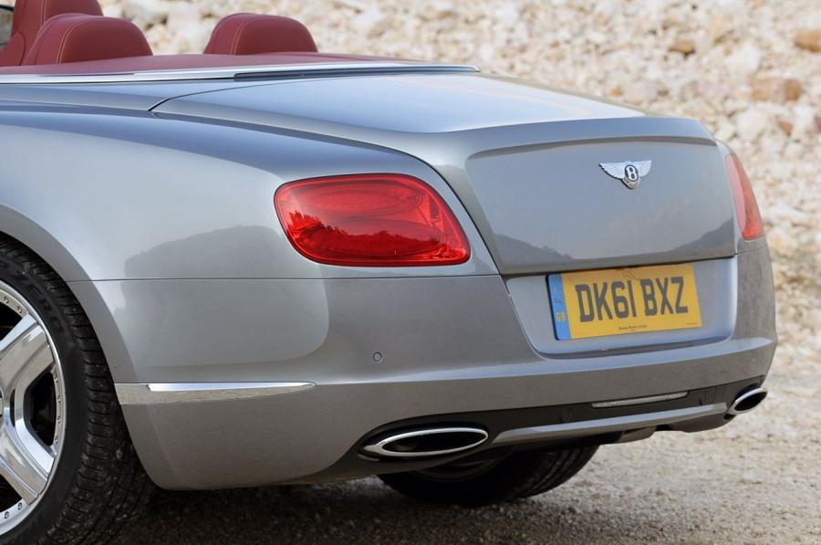  Bentley Continental GTC 2012 года  (фото 47 из 141)